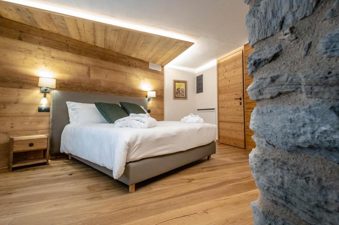 Les Plaisirs D'Antan Hotell Jovencan Exteriör bild