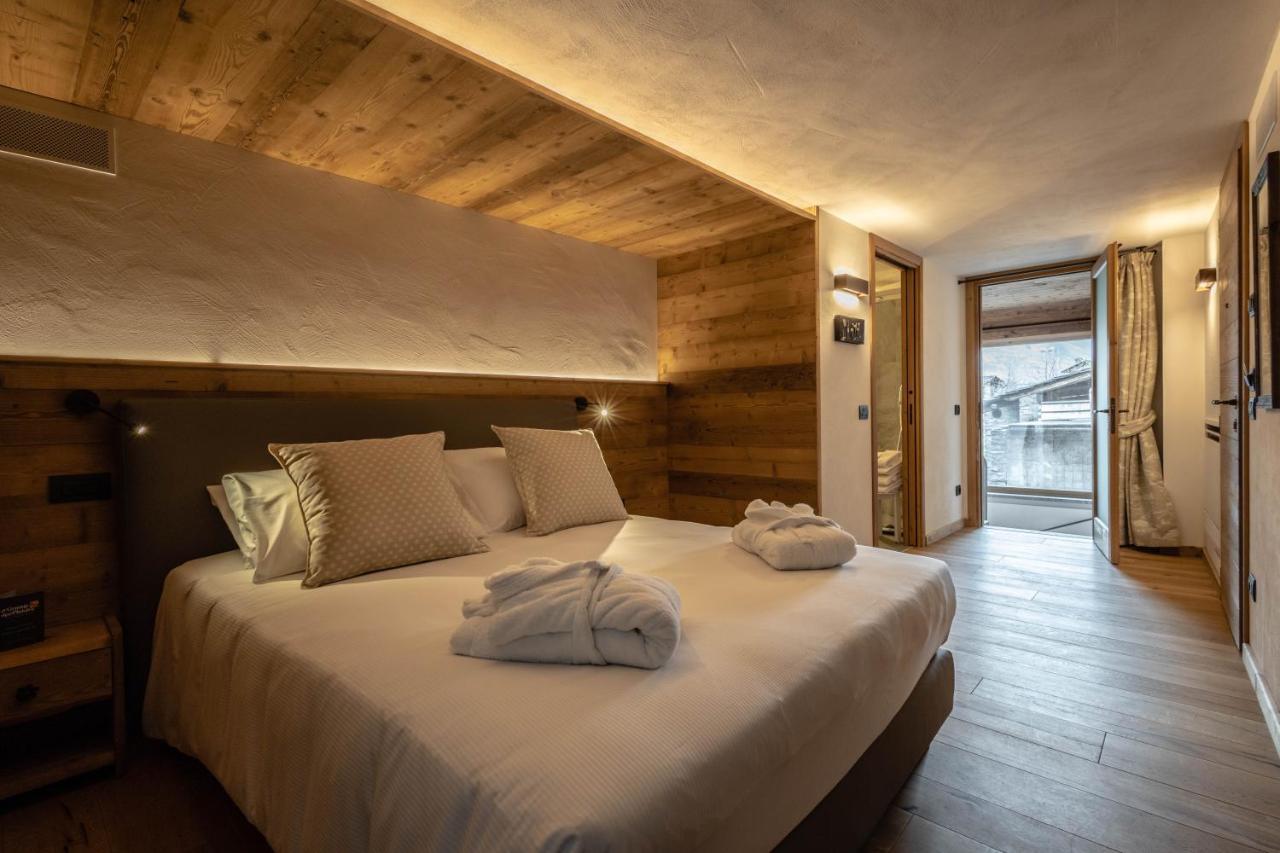Les Plaisirs D'Antan Hotell Jovencan Exteriör bild