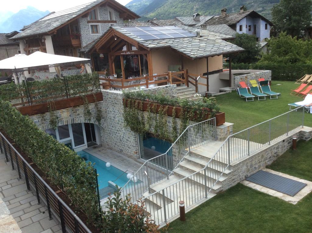 Les Plaisirs D'Antan Hotell Jovencan Exteriör bild