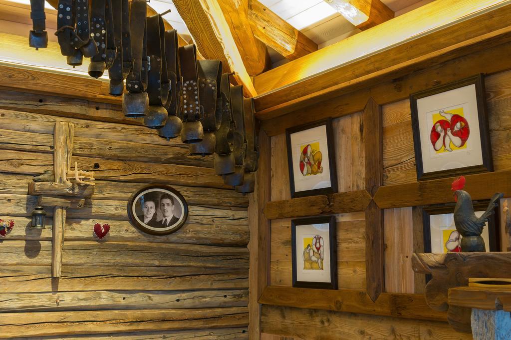 Les Plaisirs D'Antan Hotell Jovencan Exteriör bild